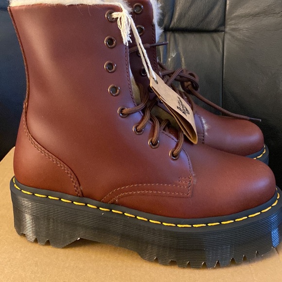 Dr Martens Jadon Abruzzo faux fur lined boots - Picture 7 of 7
